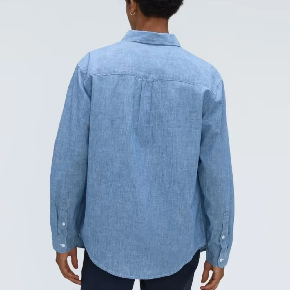 Everlane Relaxed Organic Cotton Chambray Long Sleeve Button Down Shirt Medium